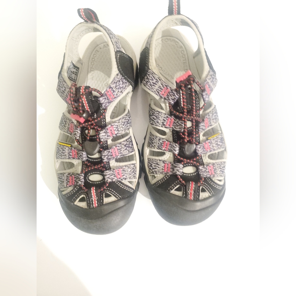 KEEN Women's Gray and Pink Sandals - Picture 3 of 7